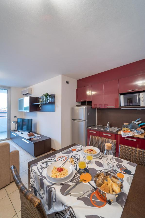Residenza Ore Felici Lignano Sabbiadoro Extérieur photo