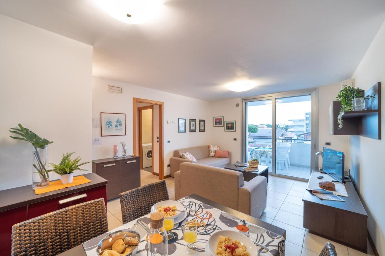 Residenza Ore Felici Lignano Sabbiadoro Extérieur photo