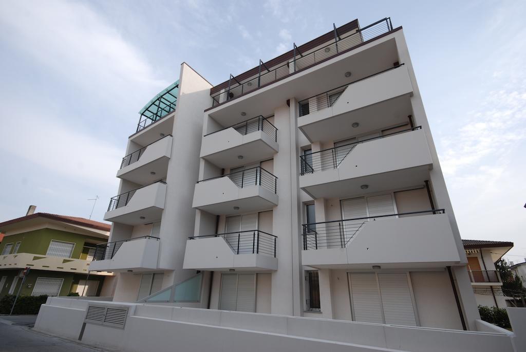 Residenza Ore Felici Lignano Sabbiadoro Extérieur photo